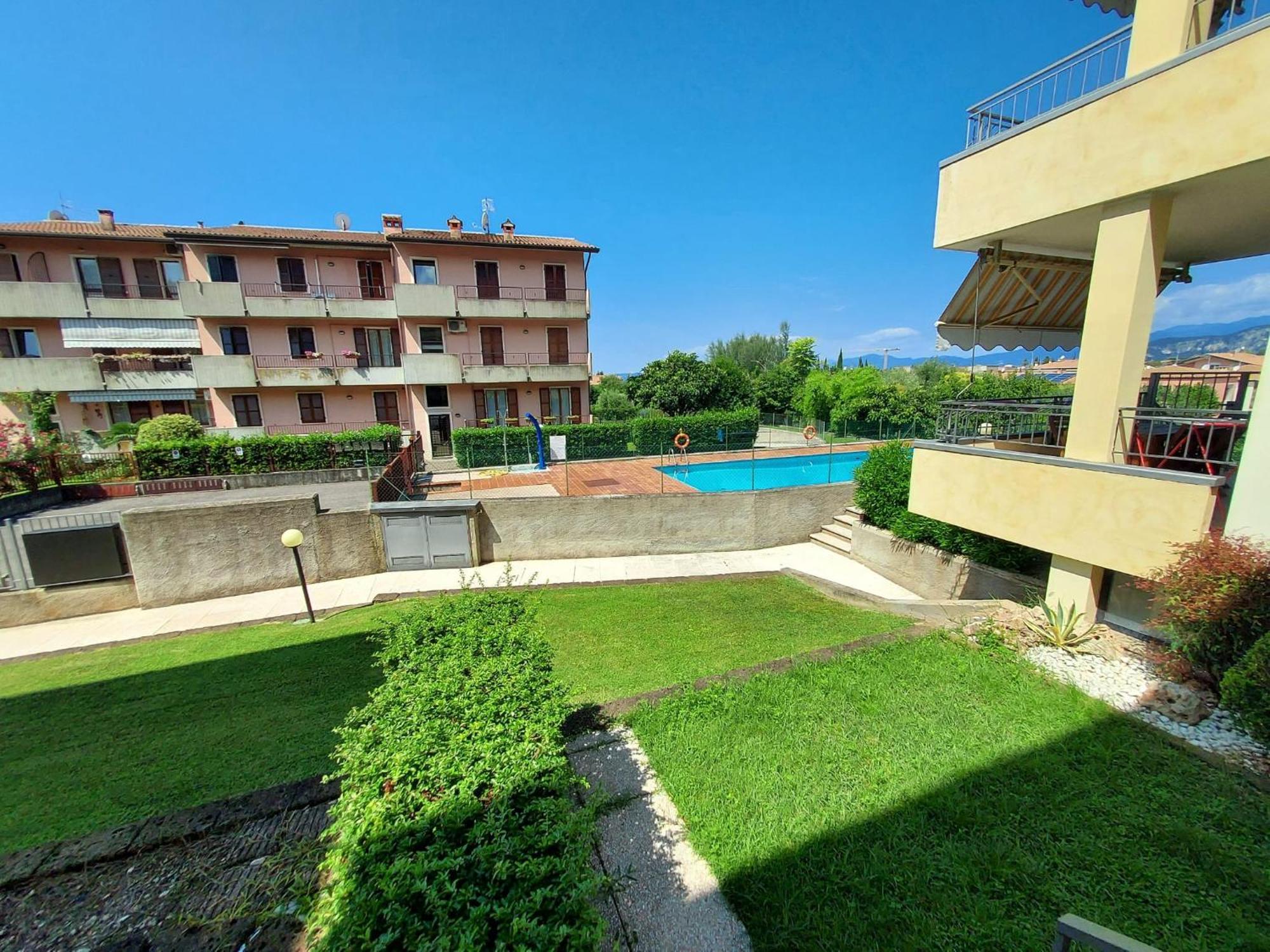 Apartmentsgarda - Residenza Elisabetta 10 巴多利诺 外观 照片